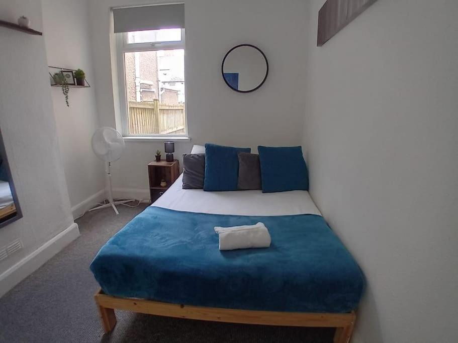Large Family Home Central Location 3 Double Bedrooms And 1 Single Bedroom Cardiff Esterno foto