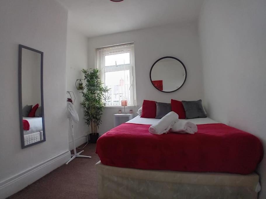 Large Family Home Central Location 3 Double Bedrooms And 1 Single Bedroom Cardiff Esterno foto