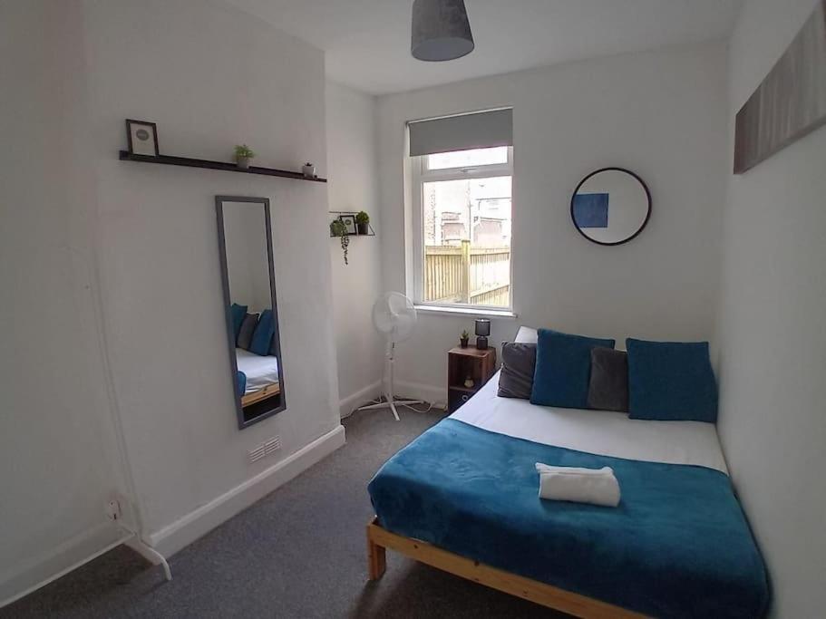 Large Family Home Central Location 3 Double Bedrooms And 1 Single Bedroom Cardiff Esterno foto